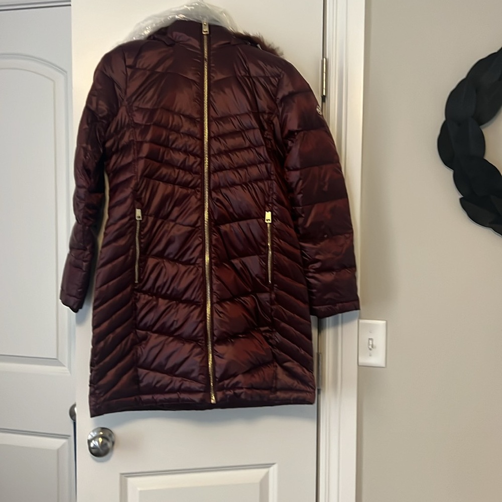 Michael Kors Chevron Puffer Down Coat Faux Fur Trim Removable Hood Ruby SM NWT - Picture 5 of 7